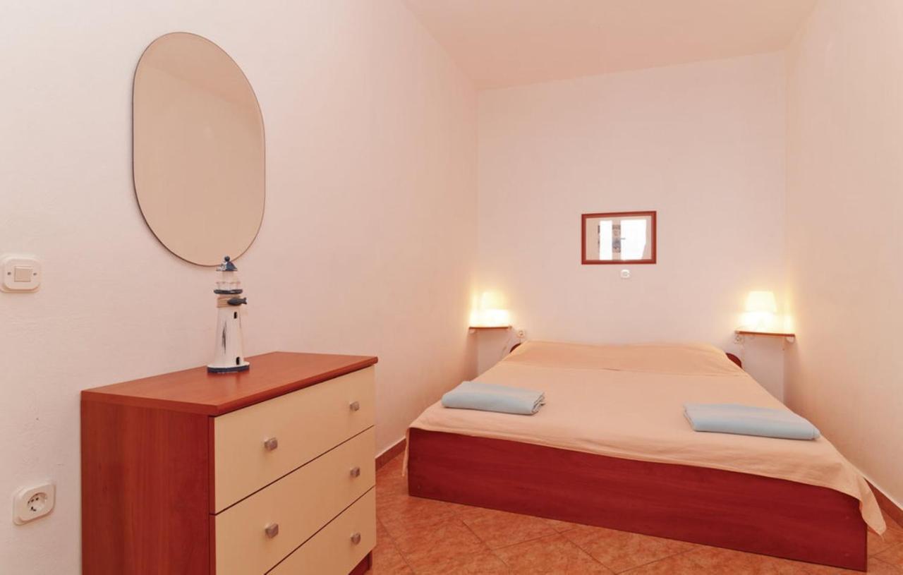 Apartments By The Sea Mandre, Pag - 4092 Kolan Exterior photo