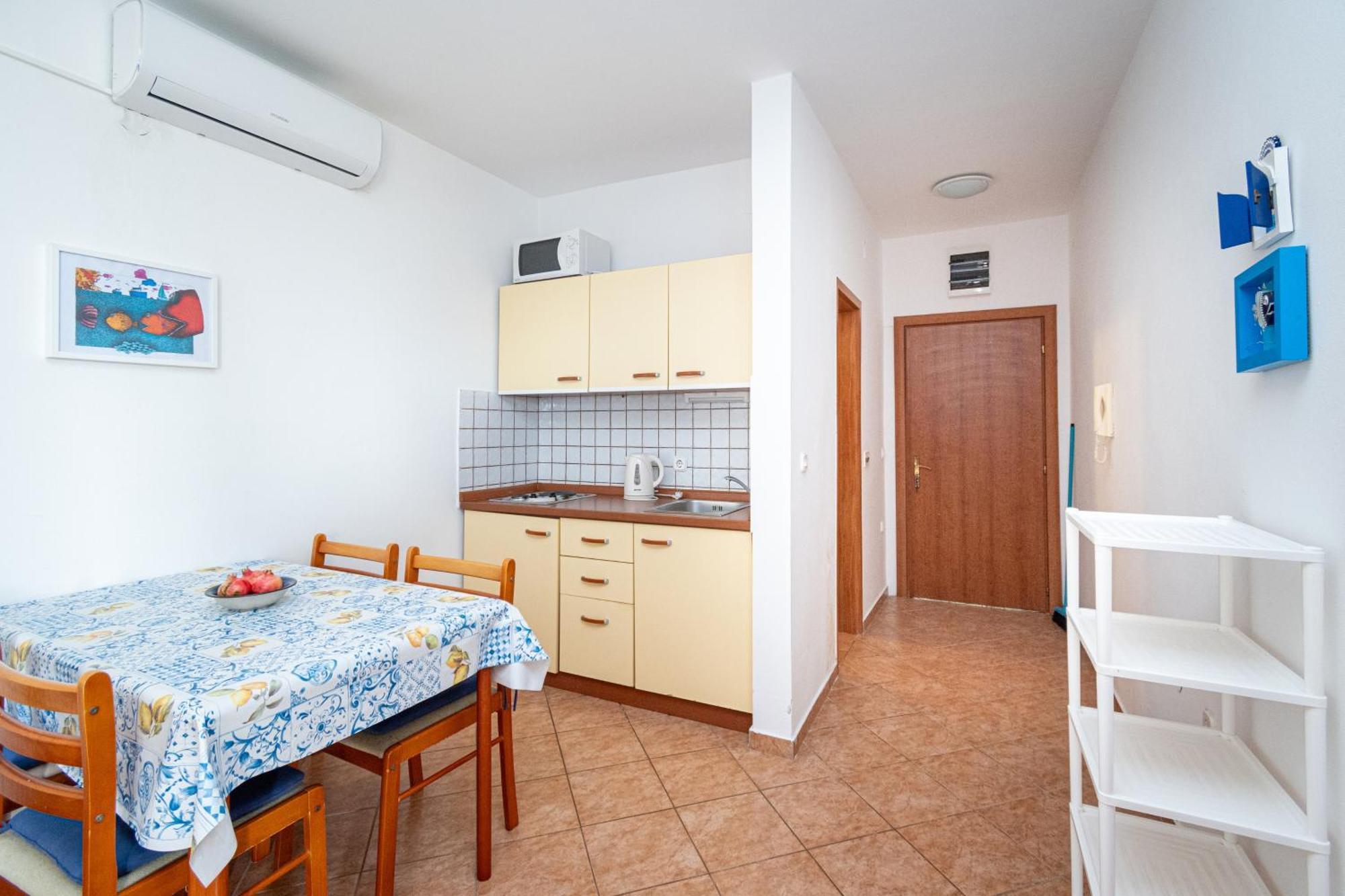 Apartments By The Sea Mandre, Pag - 4092 Kolan Exterior photo