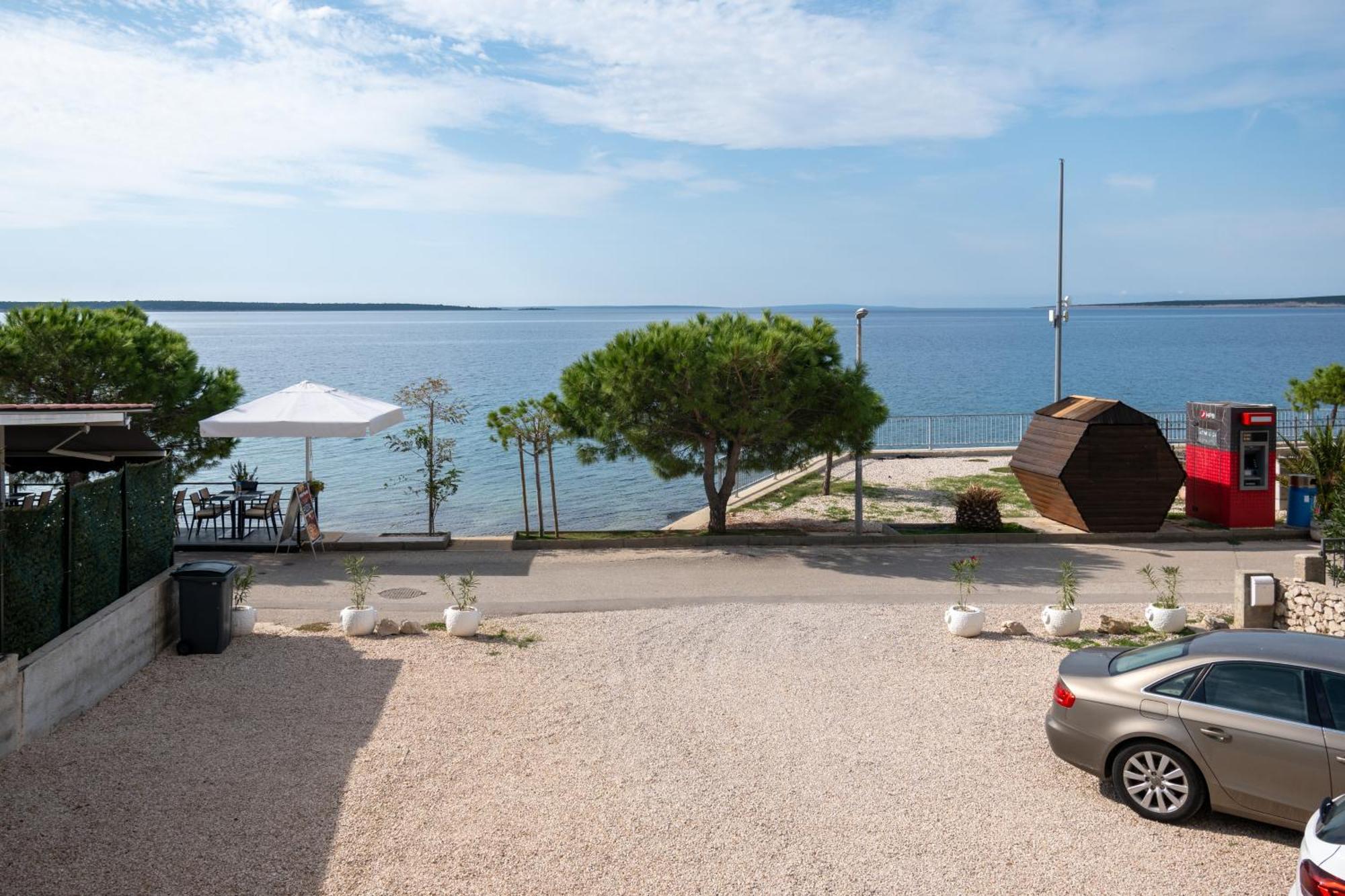 Apartments By The Sea Mandre, Pag - 4092 Kolan Exterior photo